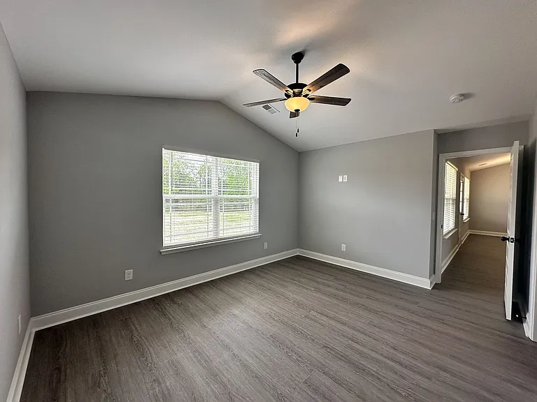 1020 Addler Dr — Photo 9
