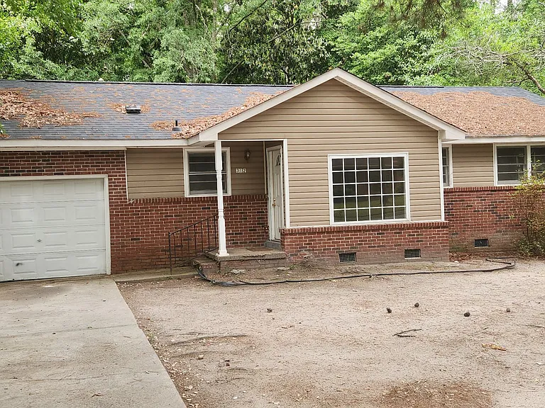 312 Hickory Ridge Dr — Photo 1