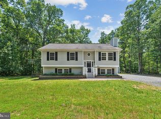 884 Western Ln, Front Royal, VA