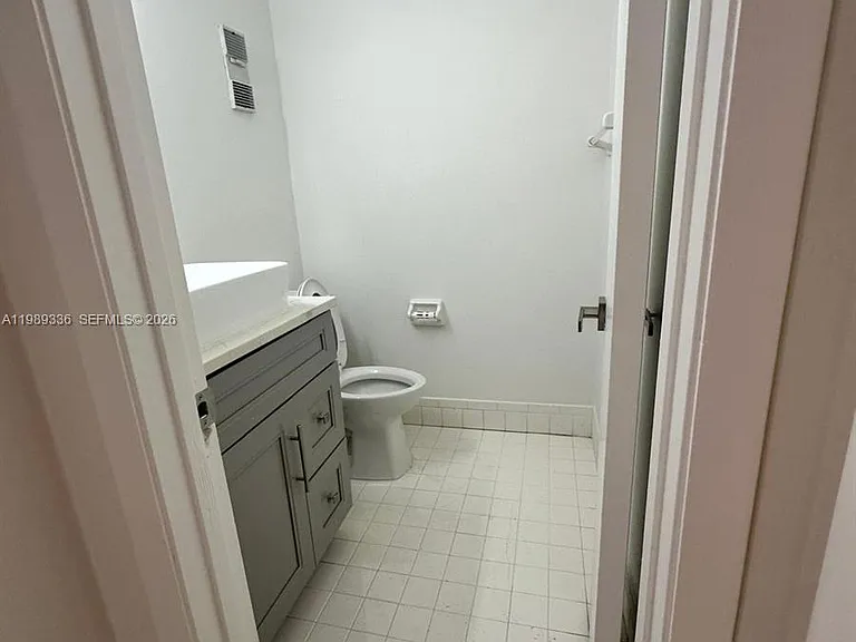 9102 SW 113th Place Cir E — Photo 10