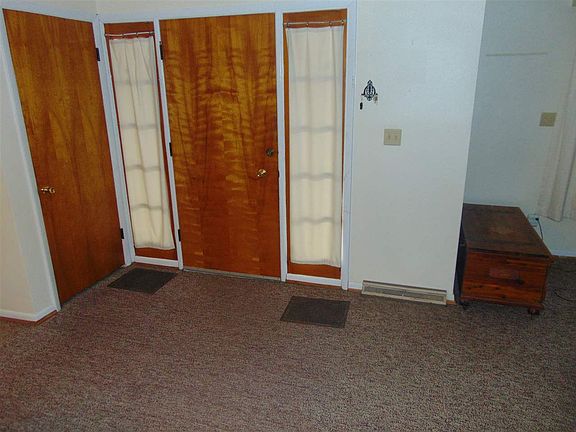 2nd image of 740 Lone Oak Dr