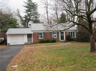 11 Horseshoe Bnd, New Windsor, NY 12553