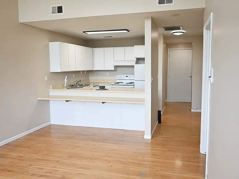 Rosewater Apartments — Photo 27