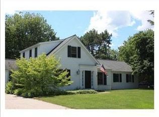 1 Fairway Dr, Kennebunk, ME 04043