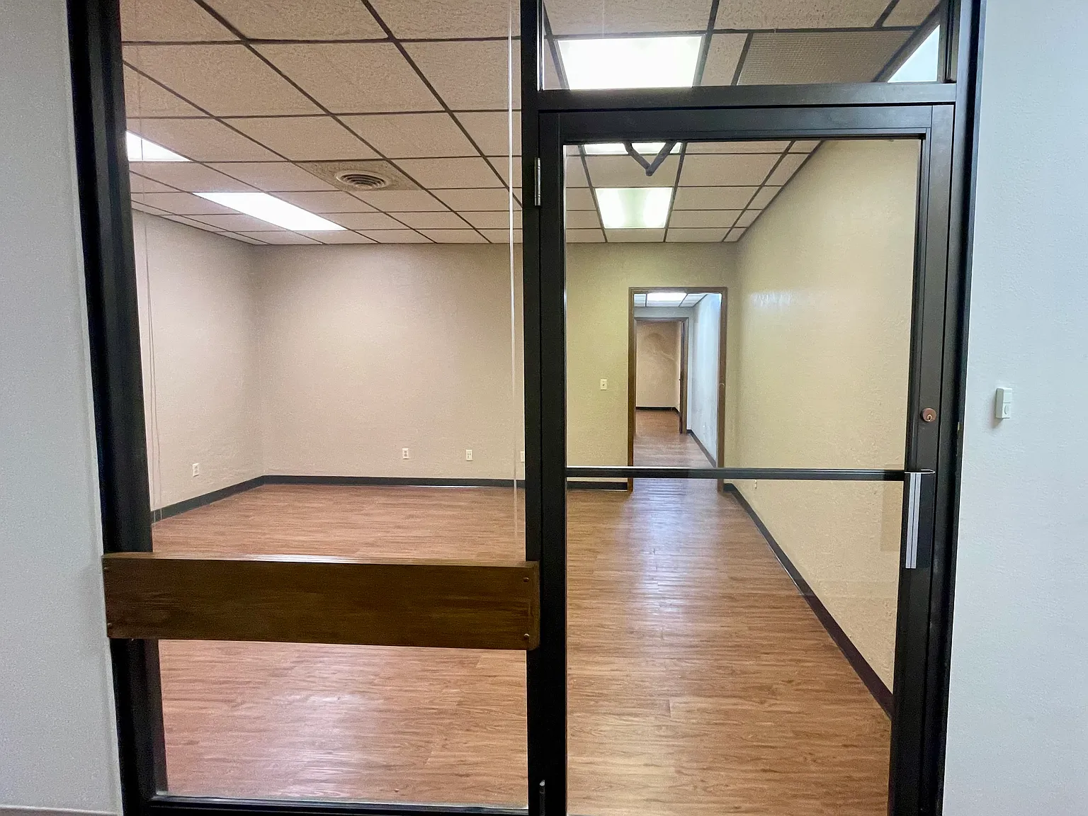 3 bed, 1000 sqft, $500 — Photo 3