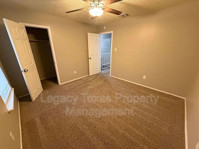 1409 Courtney Pl #A — Photo 10