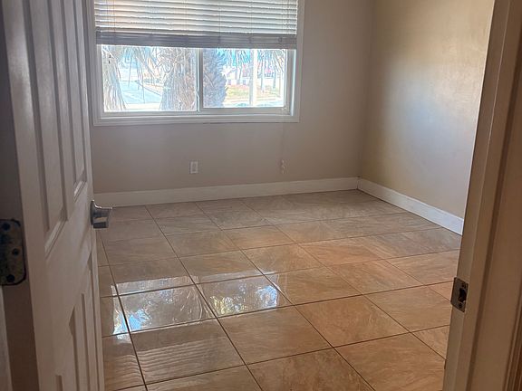 2nd image of 1901 N Atlantic Ave APT 10