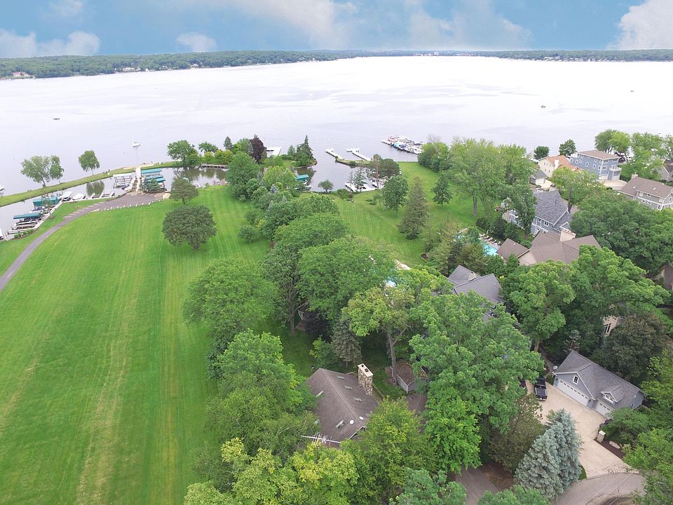 1st image of W3328 Burr Oak Dr