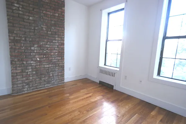 Rented by EXR | media 7