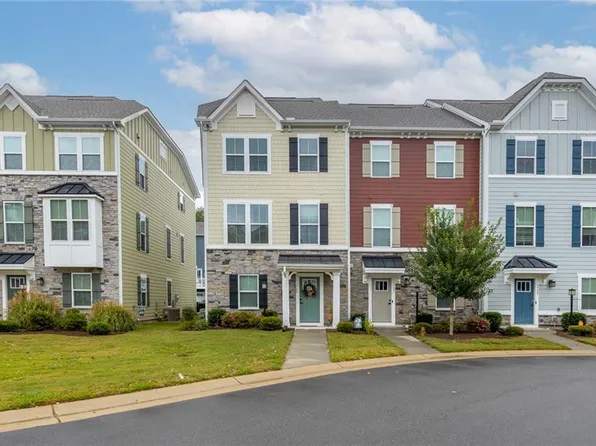 1729 Defiance Dr, Chesapeake, VA 23323