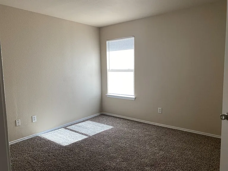 5123 Fountain Hl — Photo 16
