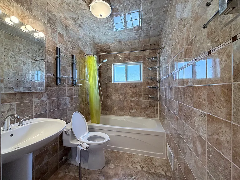 455 Bedford Ave — Photo 12