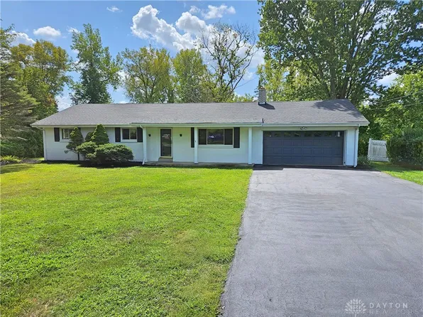 6596 Winding Way, Maineville, OH 45039