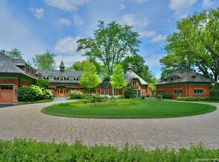 606 Tiverton Rd, Lake Forest, IL 60045