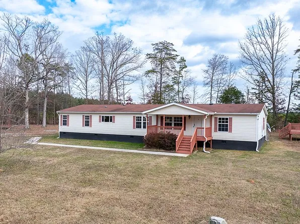 228 Old Soudan Rd, Clarksville, VA 23927