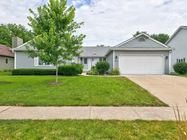 4301 Stonebridge Rd, West Des Moines, IA 50265