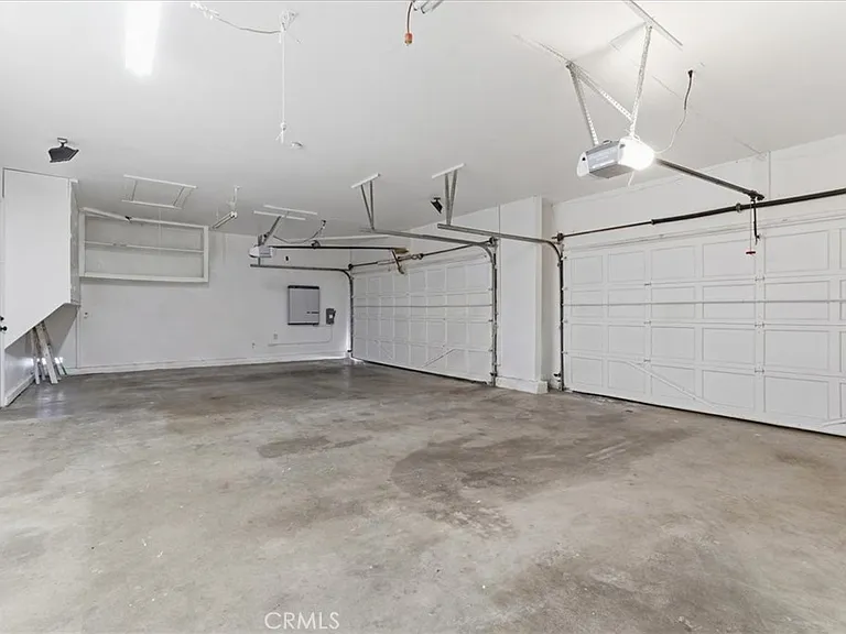 2749 Silver Oak Pl — Photo 33