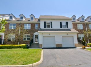 7408 Cayman Ln, Columbus, OH 43085