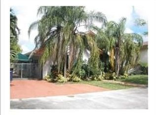 9305 SW 76th St, Miami, FL 33173