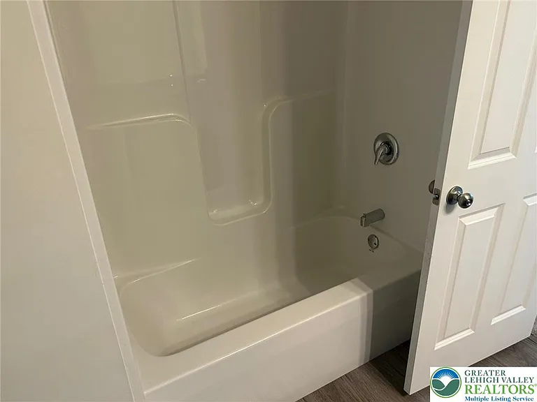 512 Penn St #2 — Photo 14