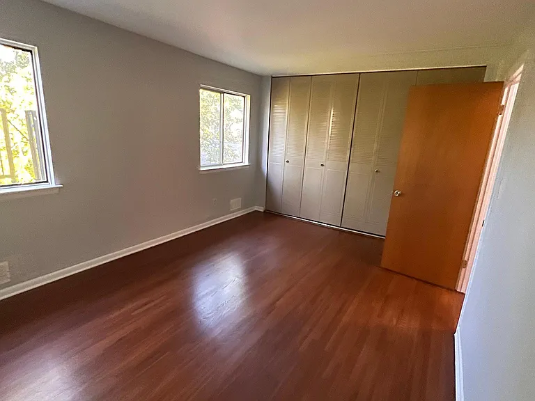 736 William St — Photo 7