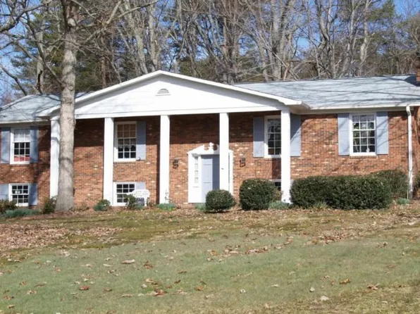 6235 Shelwin Ct, Winston Salem, NC 27106