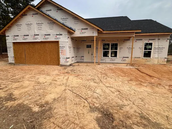 111 Merle Road, Pinebluff, NC 28373