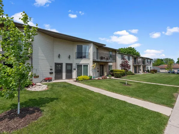 W170N11479 Armada DRIVE, Germantown, WI 53022