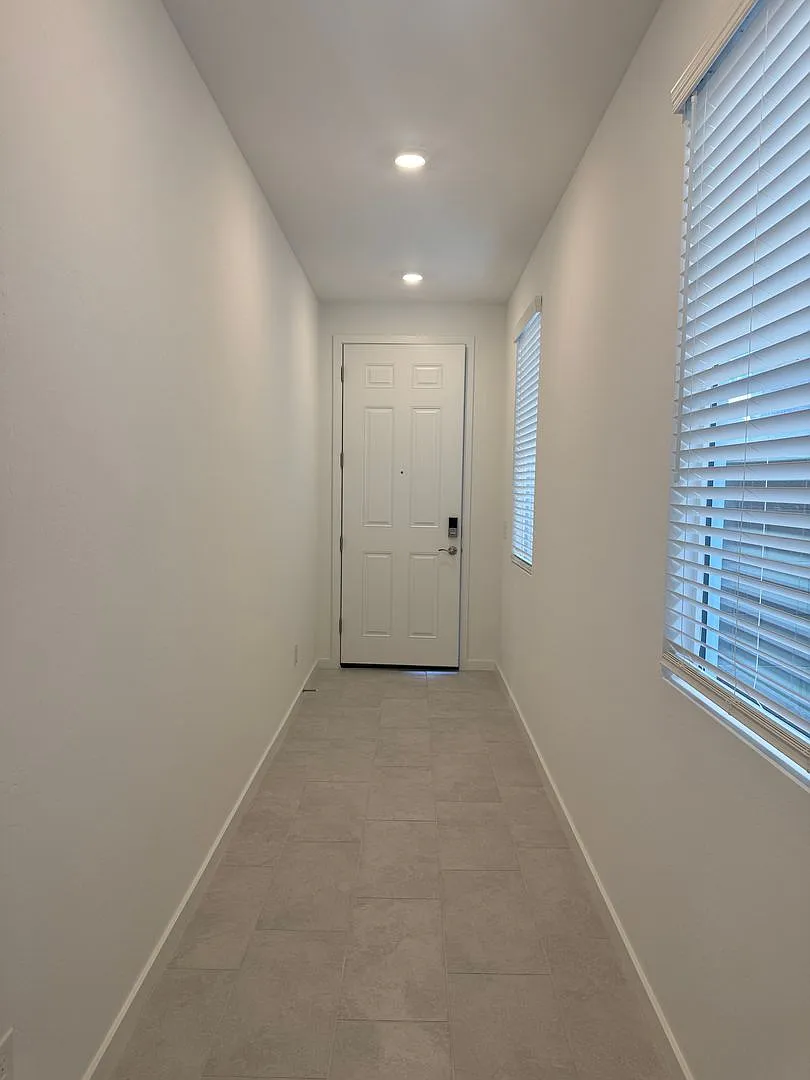 Brand new home in Union Park — Photo 3