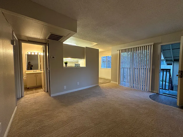 Park Place Apartments, Where Modern Comforts and Charm Meet! — Photo 12