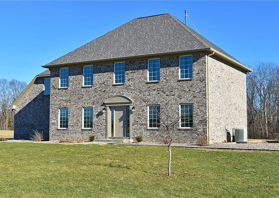 1st image of 2153 N County Road 425 E