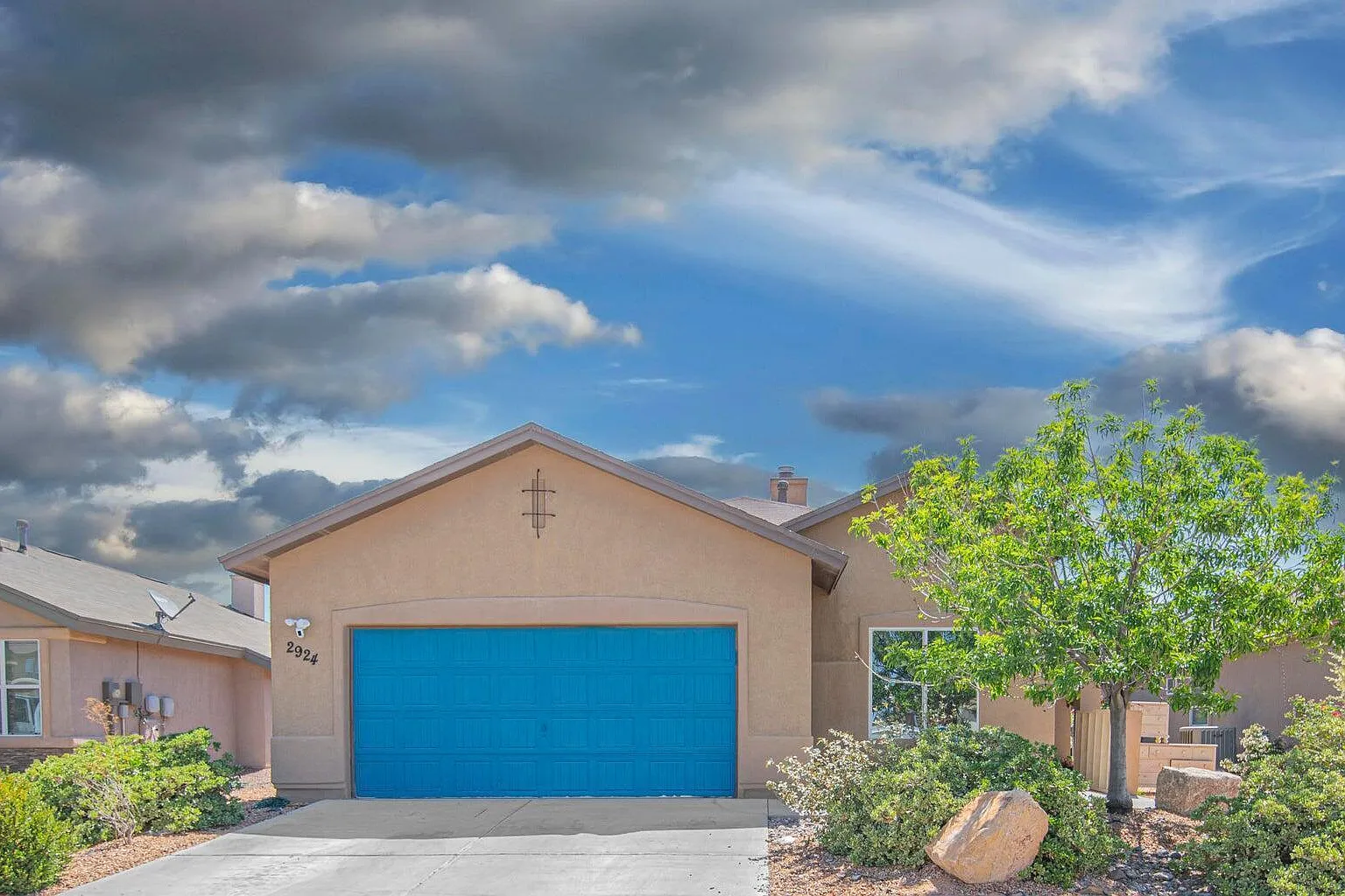 4 bed, 2.0 bath, 1657 sqft, $1,700 — Photo 1