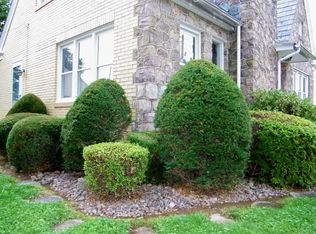 477 Penn St, Pennsburg, PA 18073