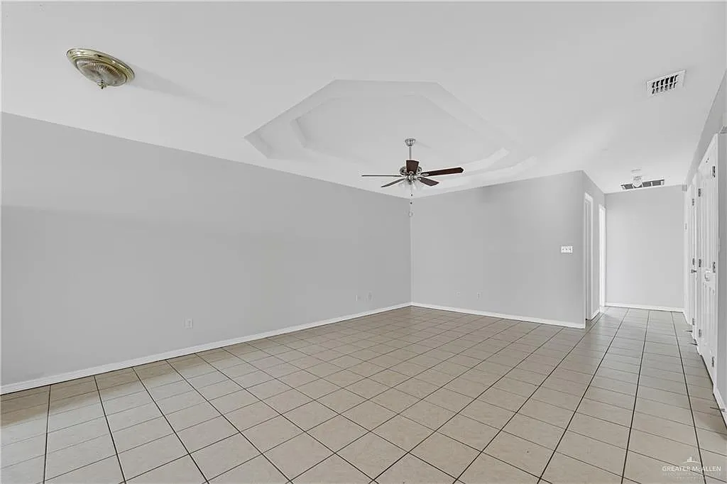 712 Agate St apt 1 — Photo 4