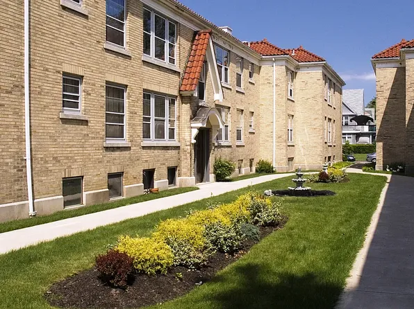 Crescent Garden Apartments, 338 Crescent Ave #12, Buffalo, NY 14214