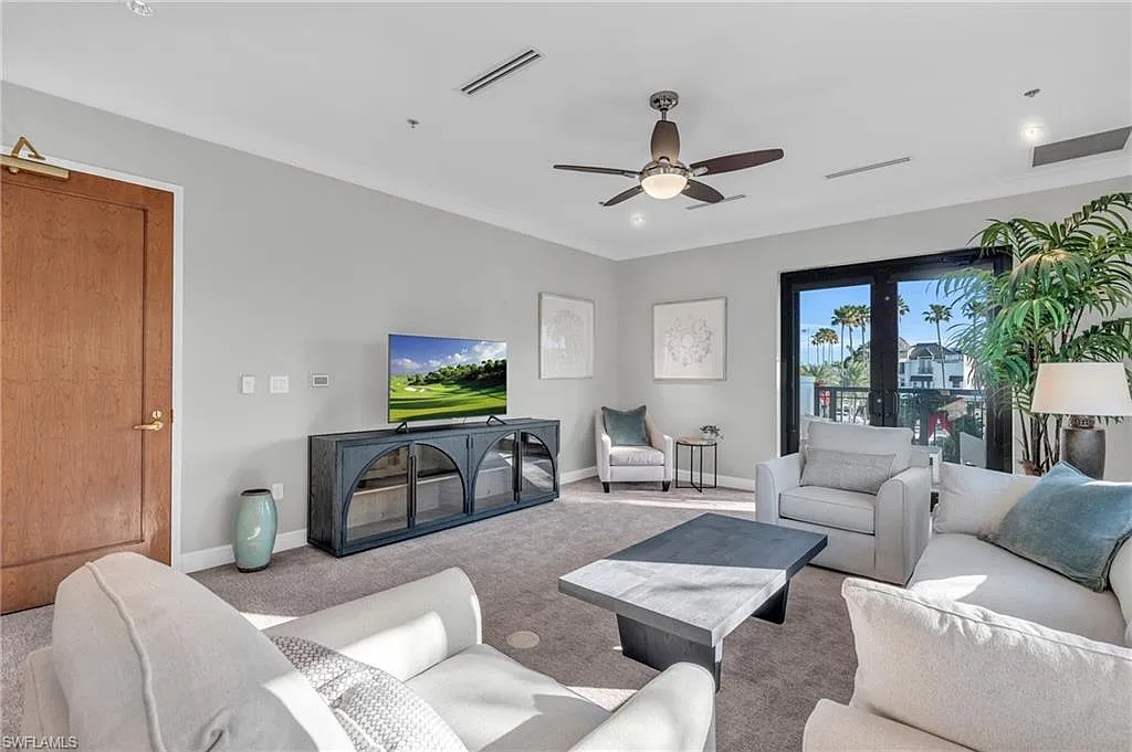 3 bed, 3.5 bath, 4101 sqft, $18,000 — Photo 3