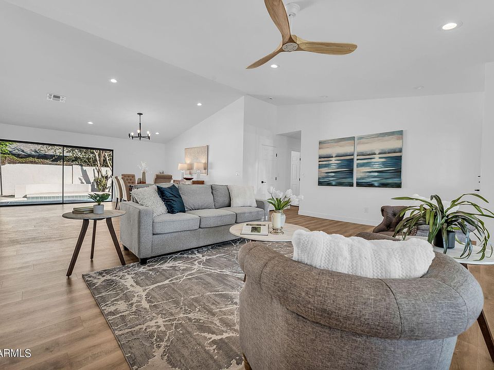 1st image of 537 W LAS PALMARITAS Drive