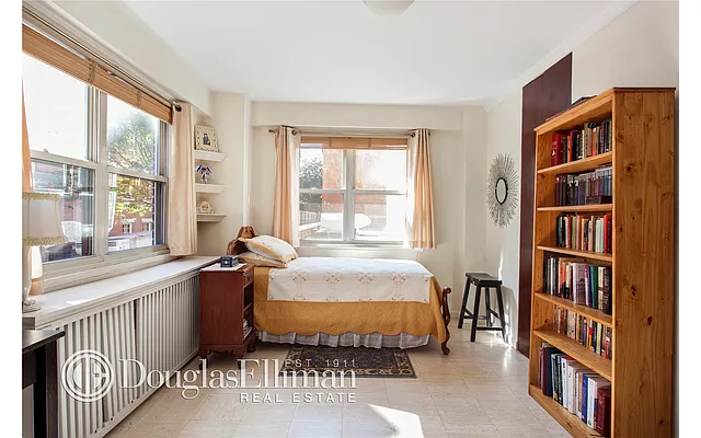 Sold by Douglas Elliman | media 27