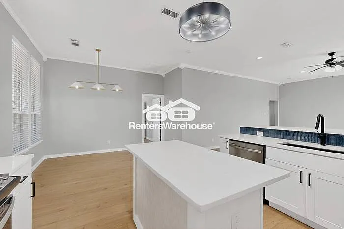 7301 Fossil Lake Dr — Photo 13