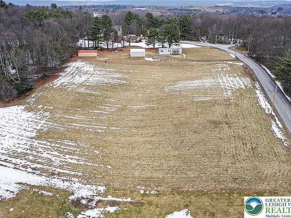 3rd image of 1115 Smithlane Rd