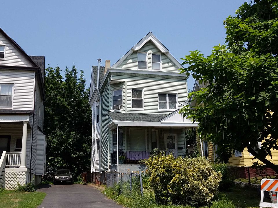 1st image of 103 S Burnett St
