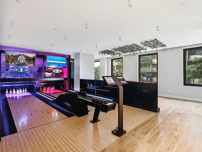 628 Summit Ave #1 — Photo 46