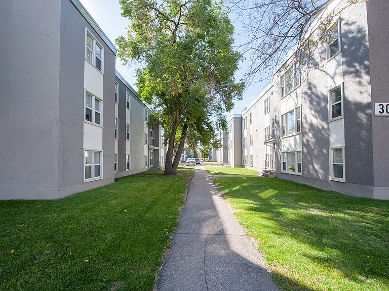 302 Goulet St #8 — Photo 19