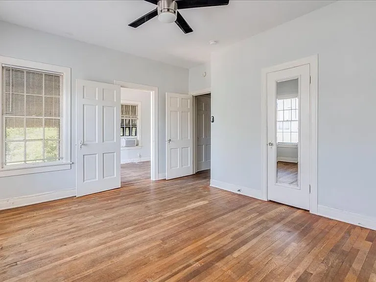1916 Robbins Pl — Photo 11