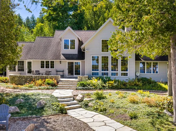 1796 Hillside Dr, Ellison Bay, WI 54210