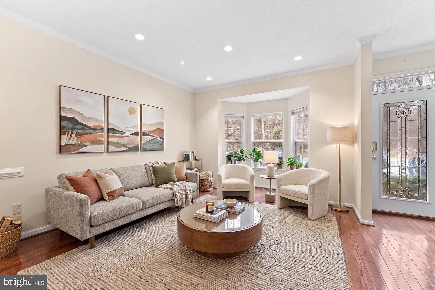4 bed, 3.5 bath, 1954 sqft, $2,595 — Photo 3