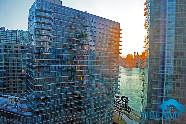 Rented by Dream Property Group LLC | media 7