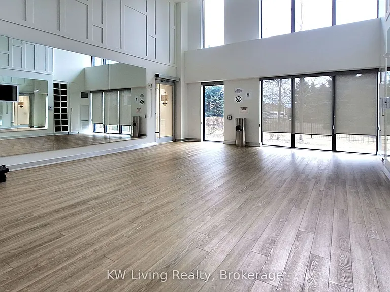 75 Oneida Cres #1703 — Photo 30