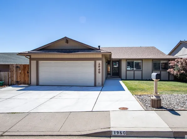 1960 Stardust St, Reno, NV 89503