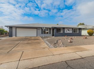 11666 N Rio Vista Dr, Sun City, AZ 85351